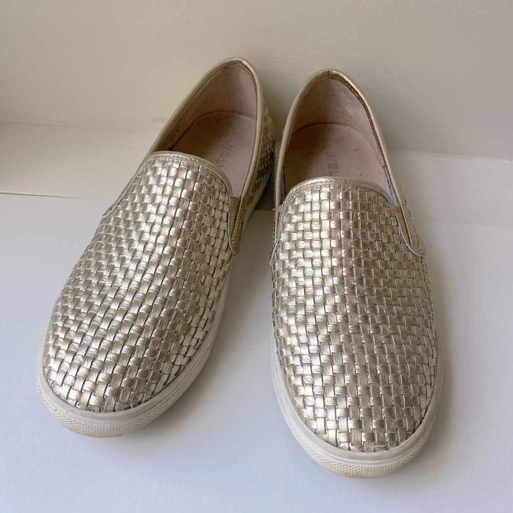 JSlides NYC Calina sneakers in Platino